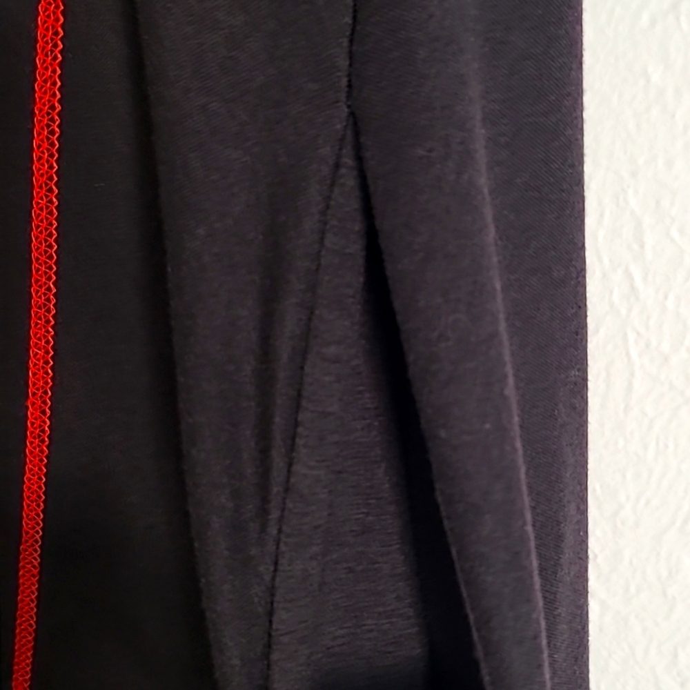 Hot Topic Black & Red Pleated Skater Mini Skirt, Size XL - Picture 5 of 7